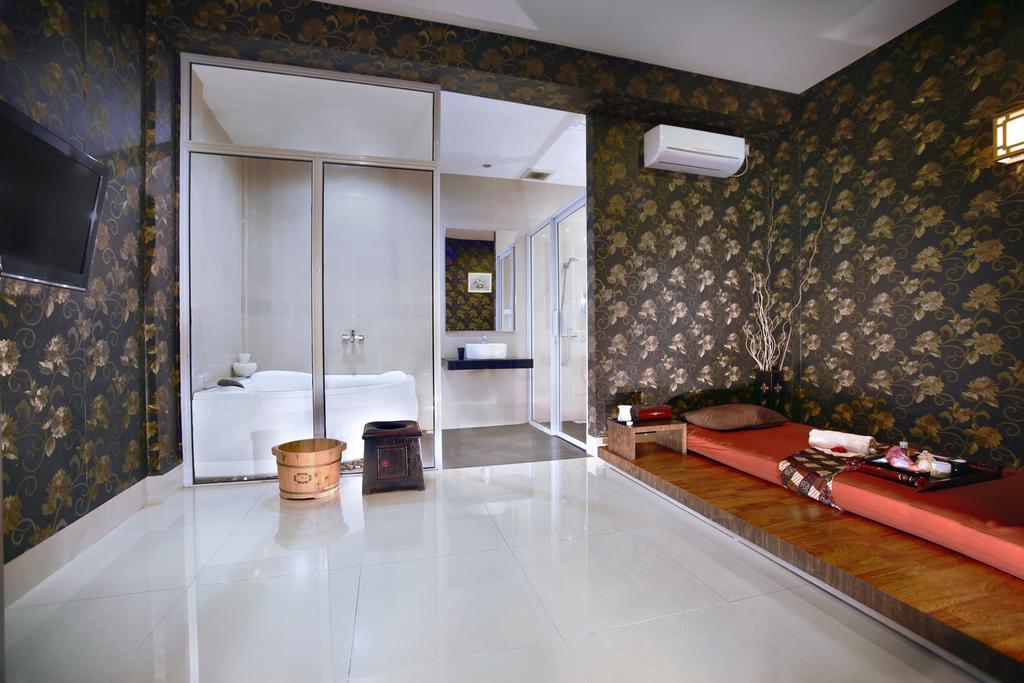 Aston Karimun City Hotel Tanjung Balai Karimun Exterior foto