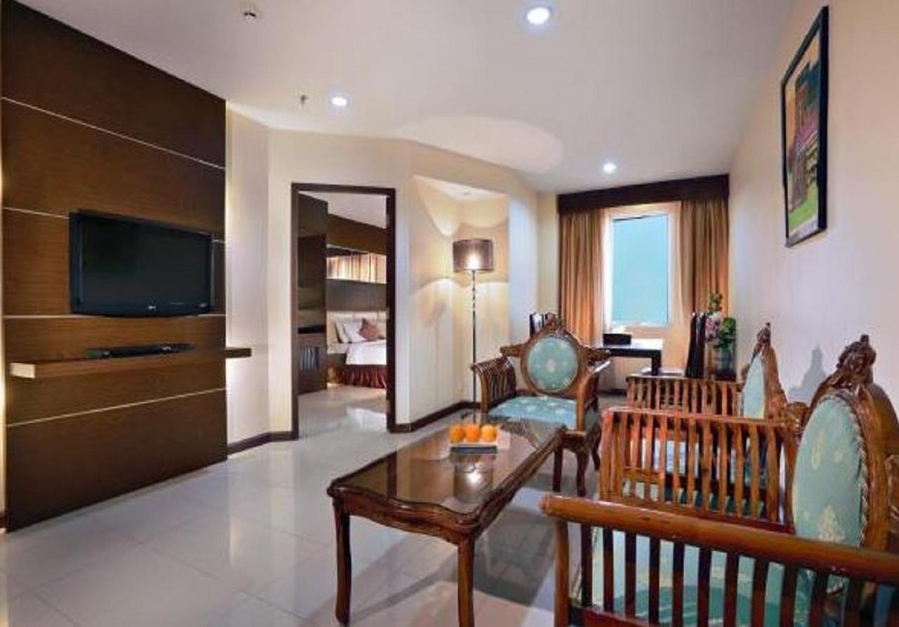 Aston Karimun City Hotel Tanjung Balai Karimun Exterior foto