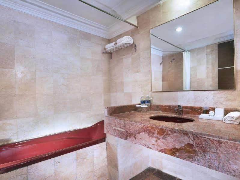 Aston Karimun City Hotel Tanjung Balai Karimun Exterior foto